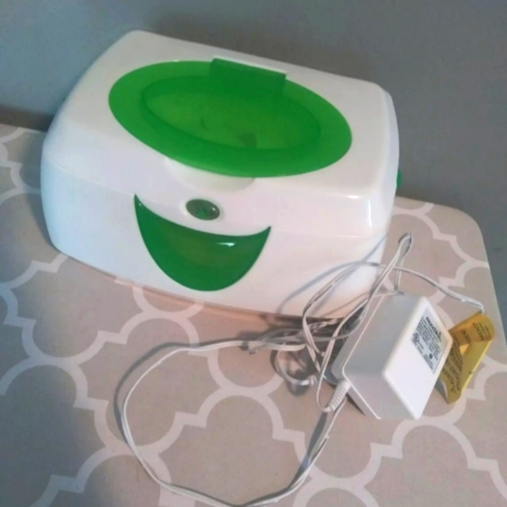Munchkin Warm Glow Wipe Warmer Green White Baby Electric